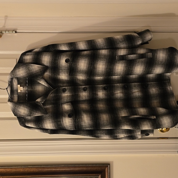 A.N.A. BRAND WOMEN'S BLACK AND WHITE PLAID FLANNEL PLUS SIZE JACKET SIZE 1X - Picture 2 of 16